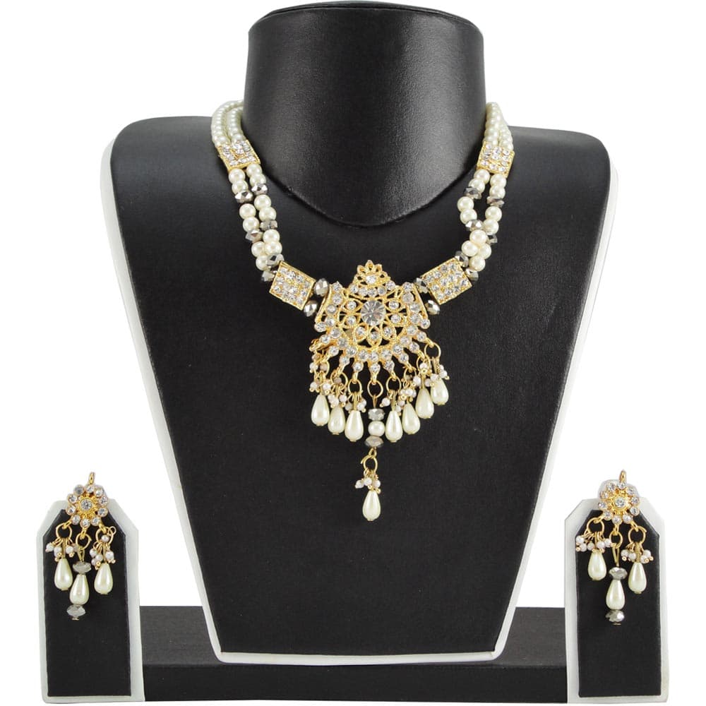 Cream Pearl Necklace