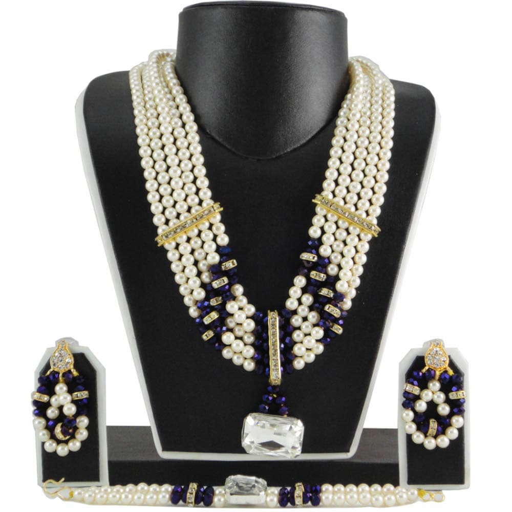 Beautiful Cream Pearl Set