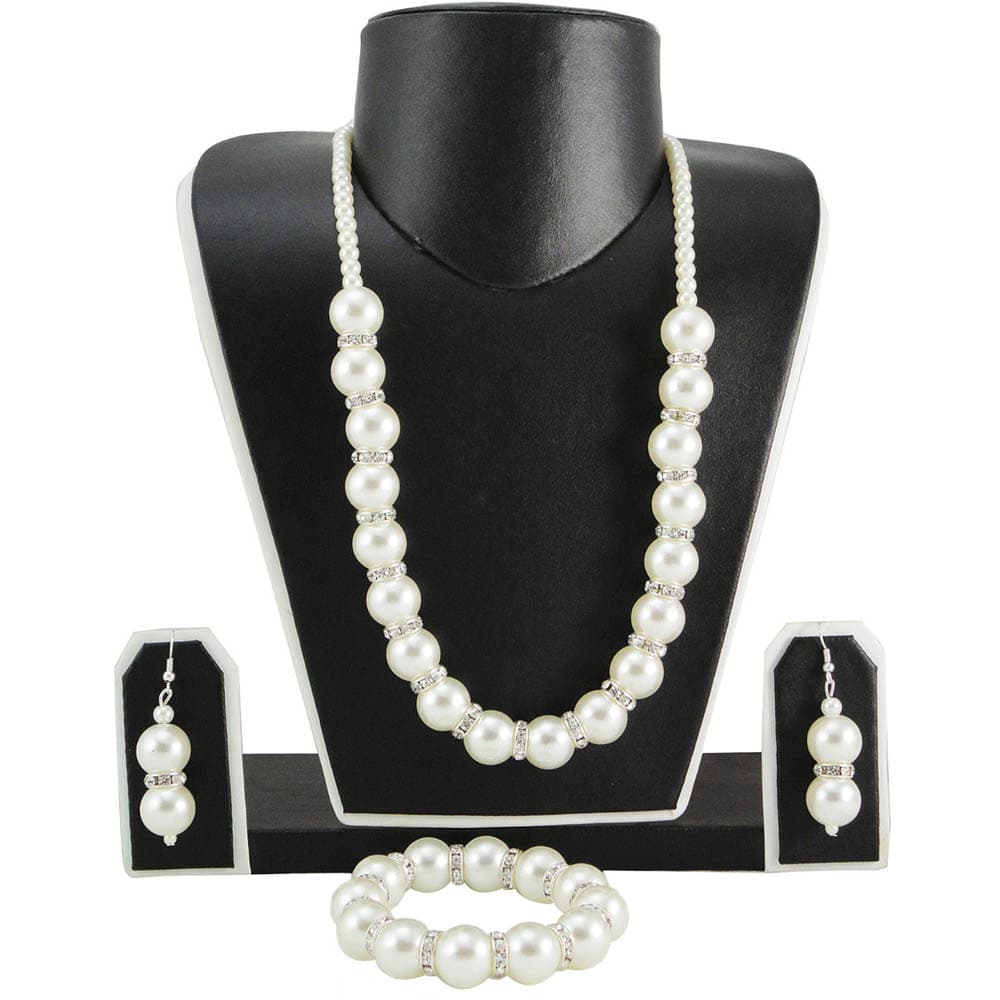 Cream Large Pearl set with Diamond Rings