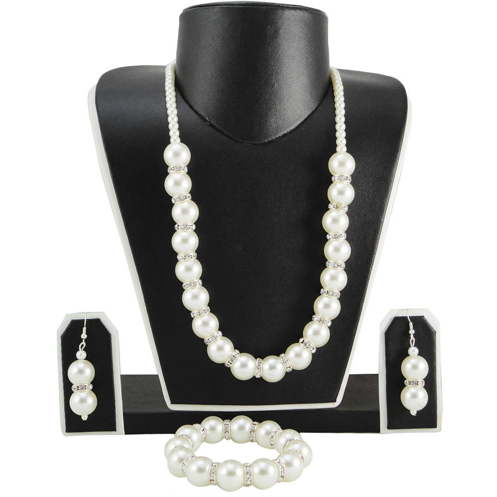 Cream Large Pearl set with Diamond Rings