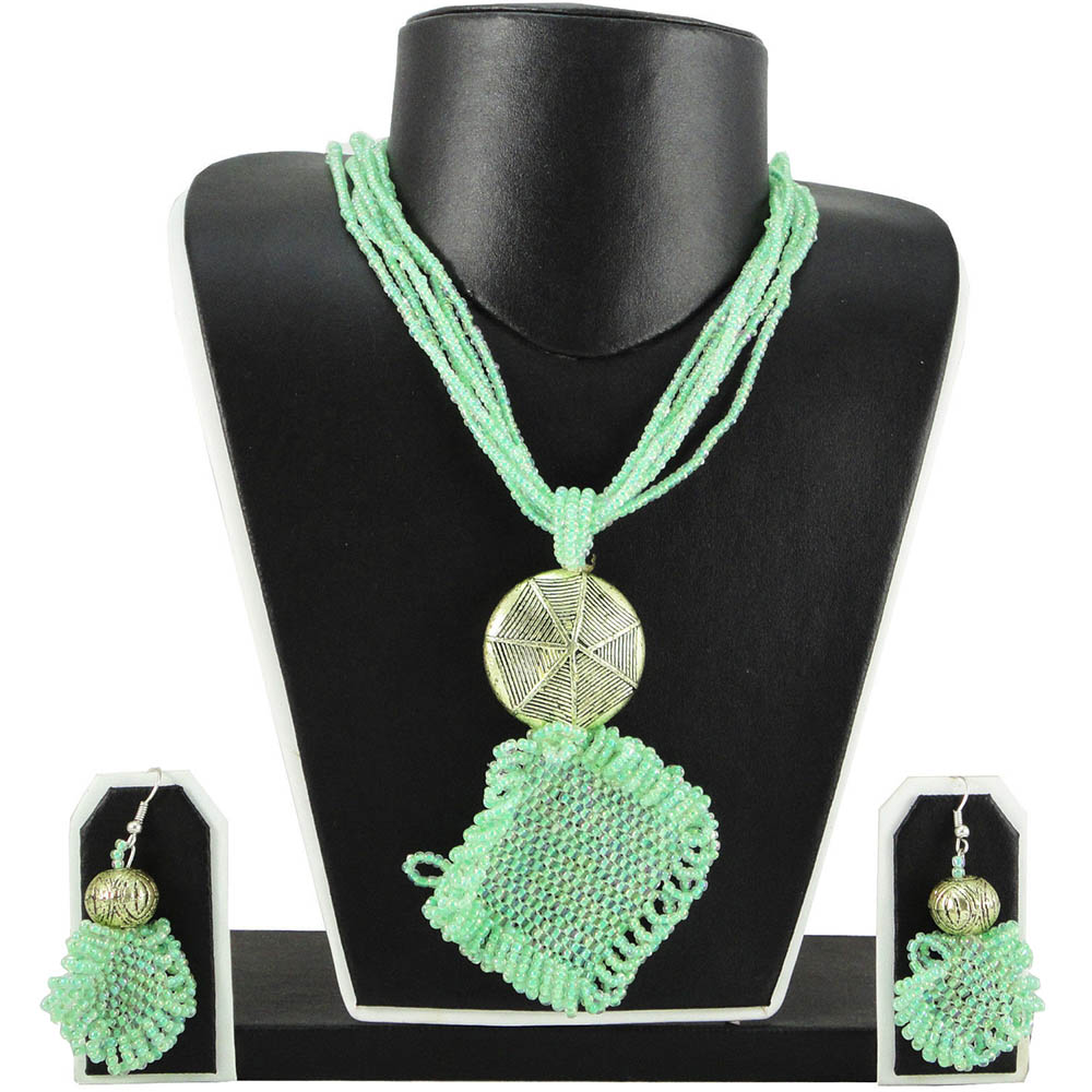 Green Jeko Moti Set With Antique Pendant