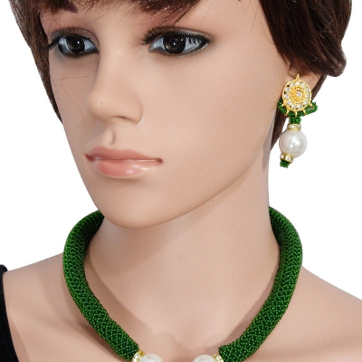 Green Jeko Moti Necklace with Diamond Pendant