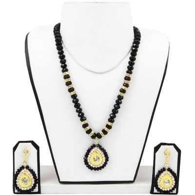 Black Crystal Beads with Diamond Stone Pendant