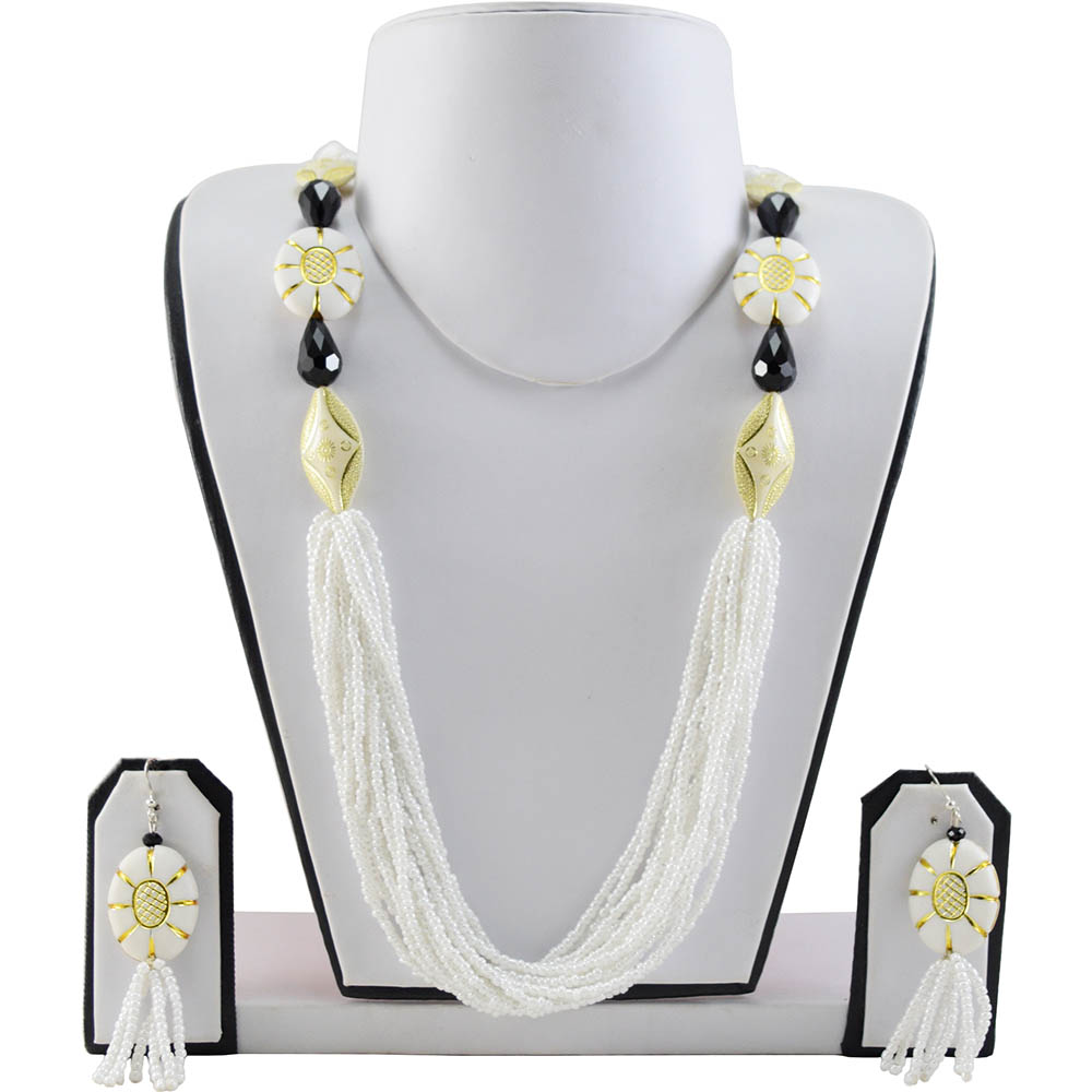 White Jeko moti Necklace with Designer Beads