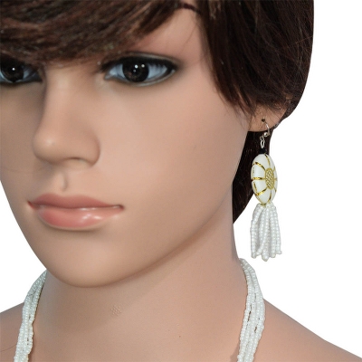 White Jeko moti Necklace with Designer Beads