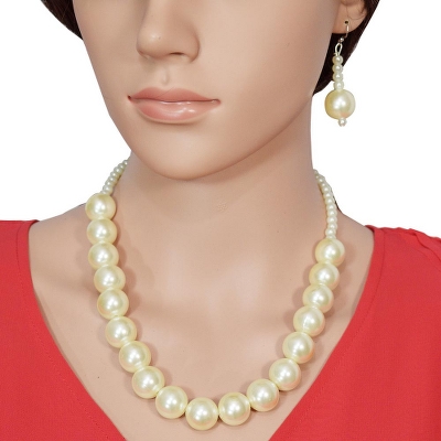 White Artificial Pearl Necklace