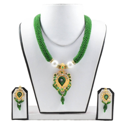 Green Jeko Moti Choker Necklace