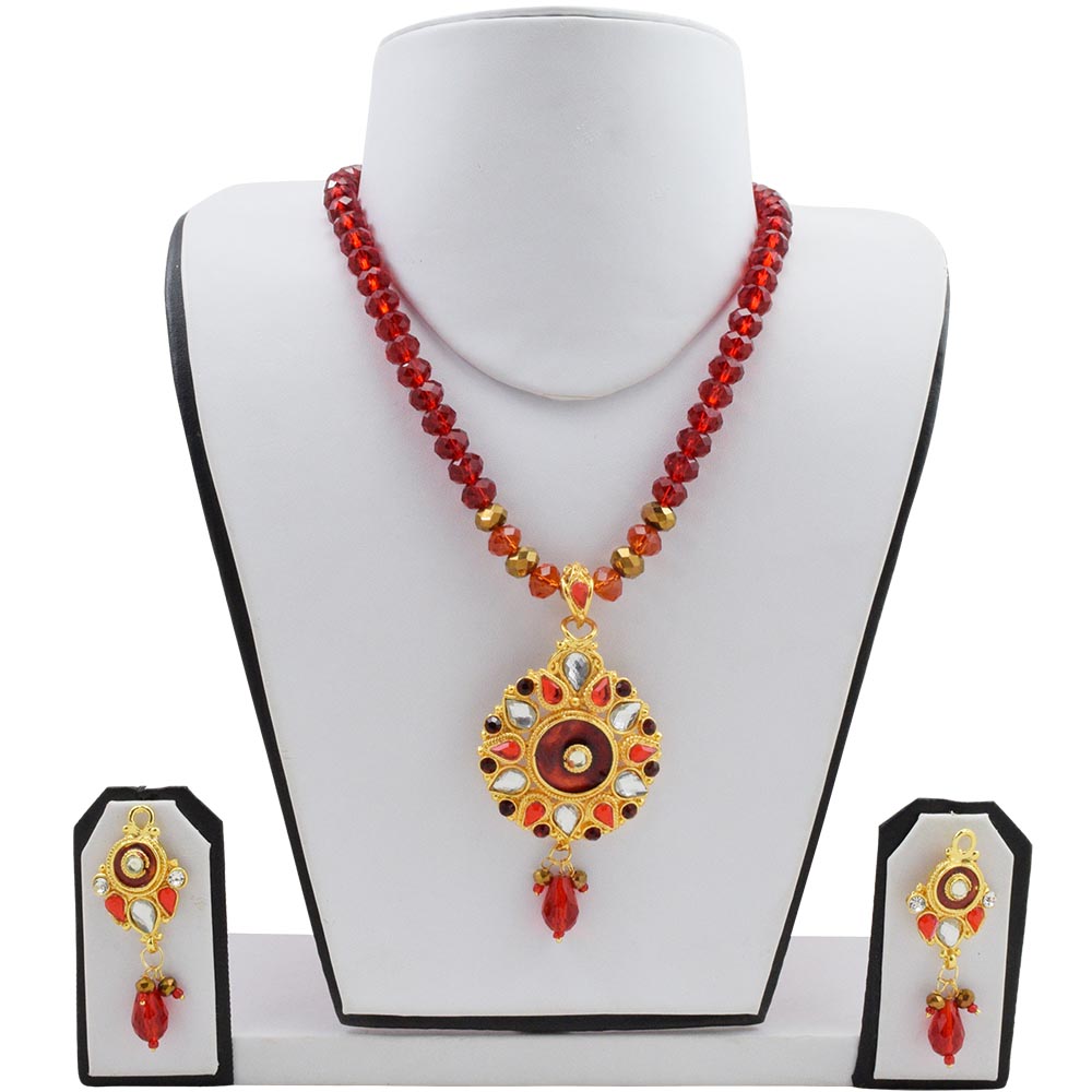 Red Crystal Beads Golden Pendant Necklace