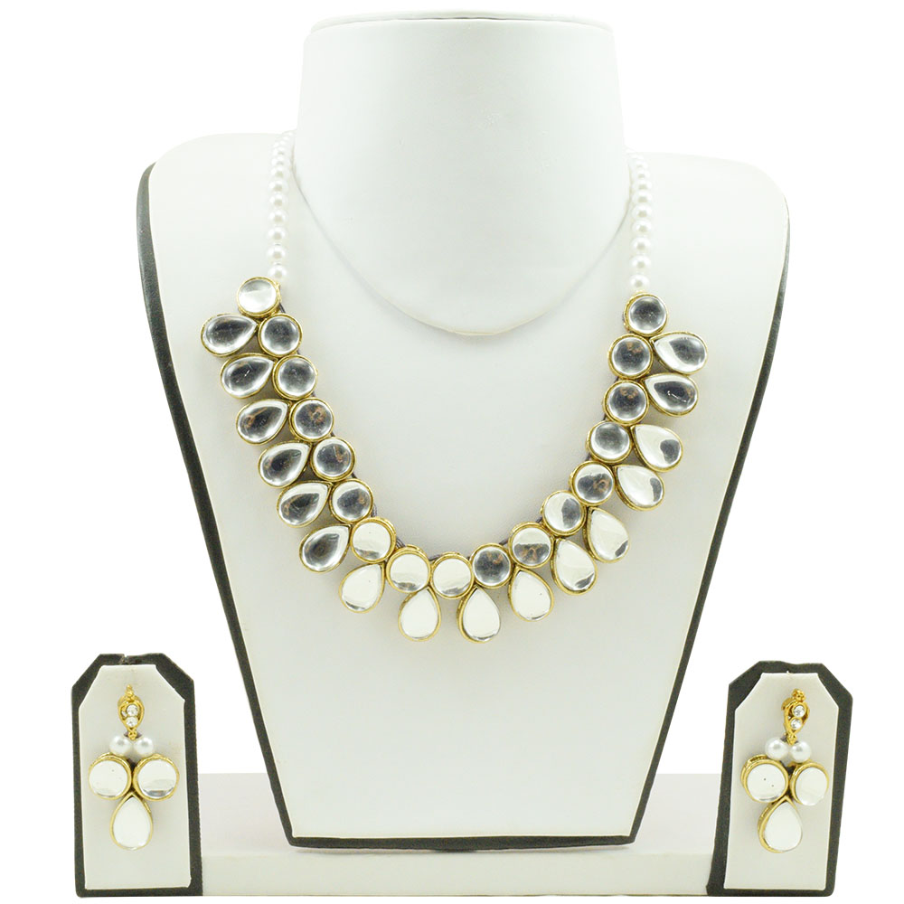 White Pearl Kundan Necklace