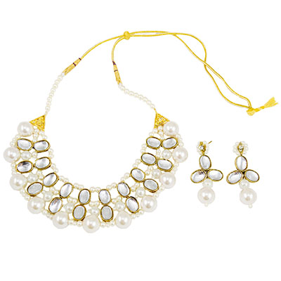 Off White Pearls Necklace Set
