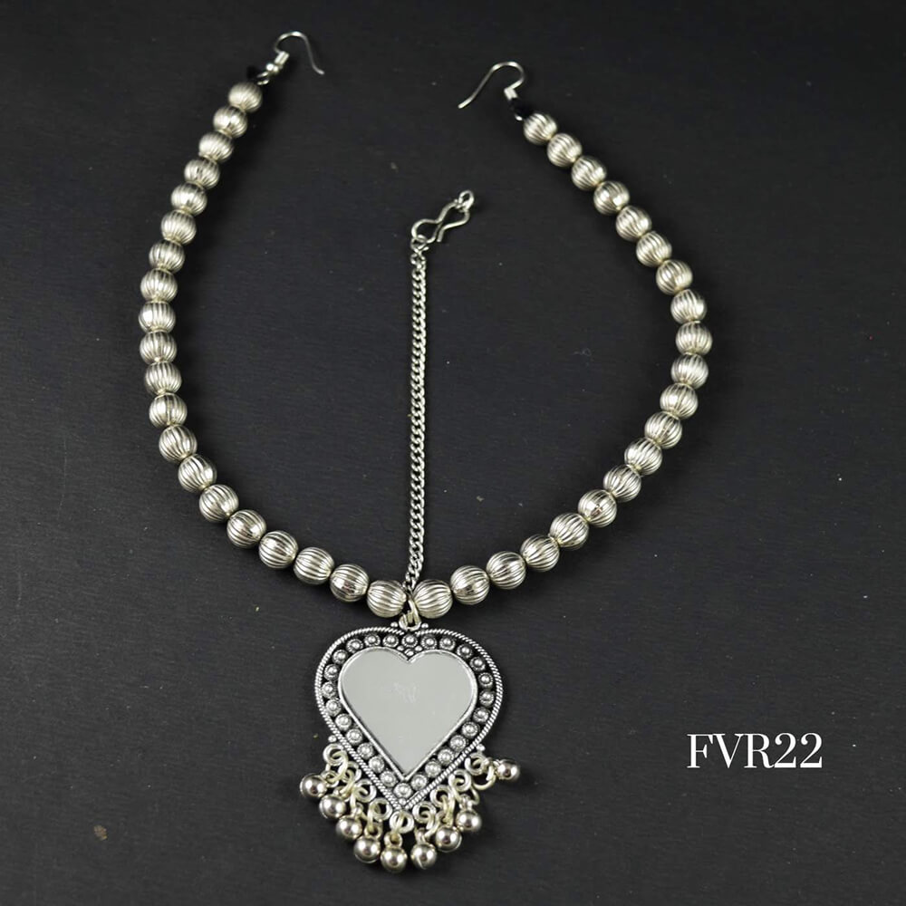 Silver Oxidised Maang Tika