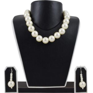 Cream Pearls Necklace