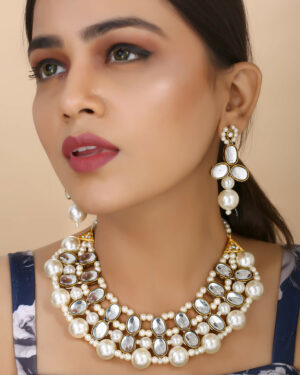 Beautiful Girl Wearing Off White Pearls Necklace Set
